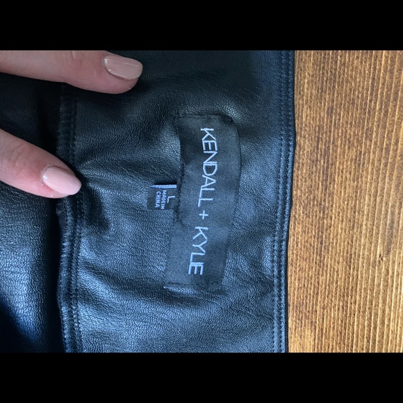 Kendall and Kylie faux leather leggings - Picture 2 of 4